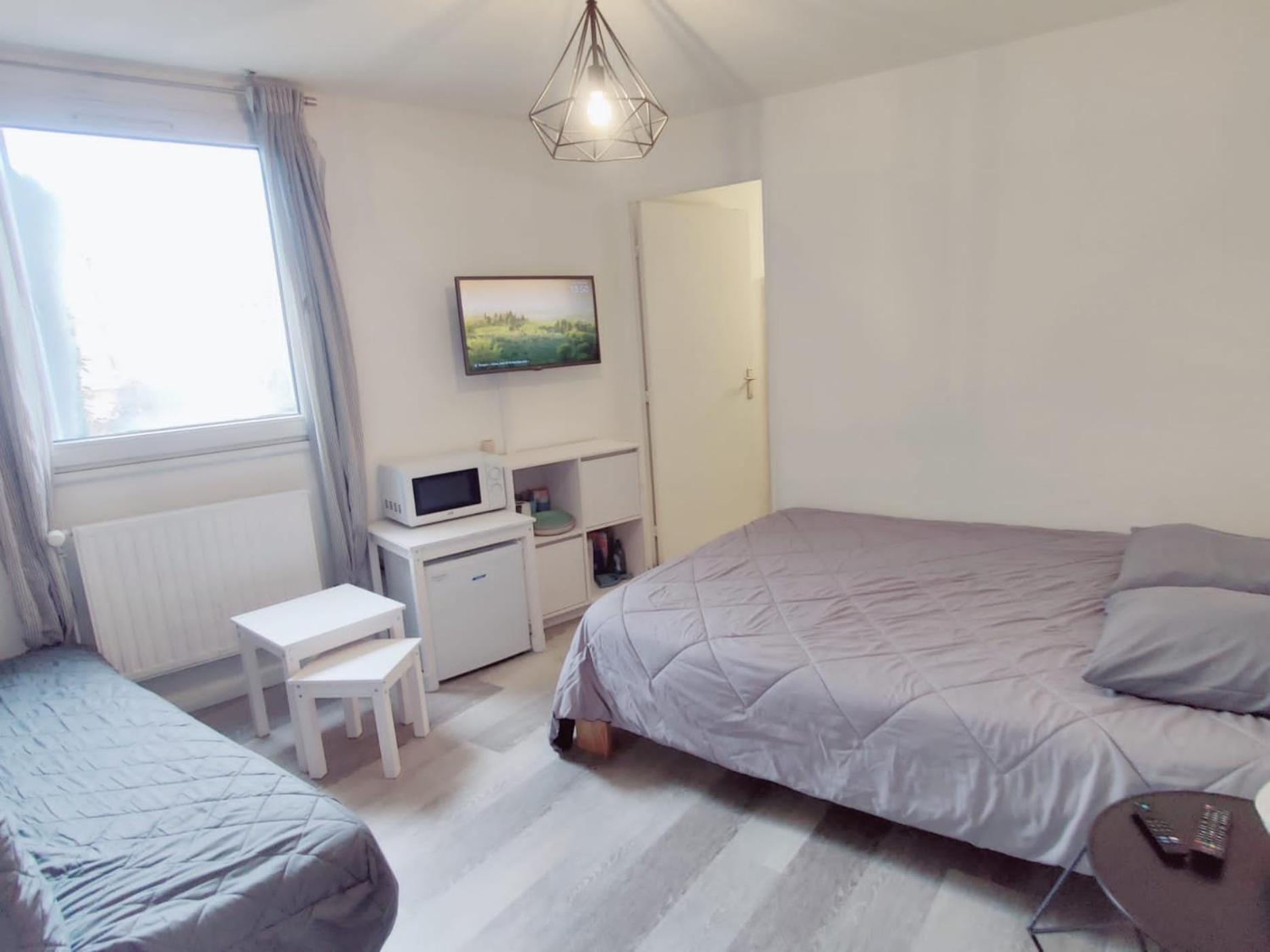 Pansiyon Chez Lora Sdb Wc Prive Frigo Netflix Clim Docks Marsilya
